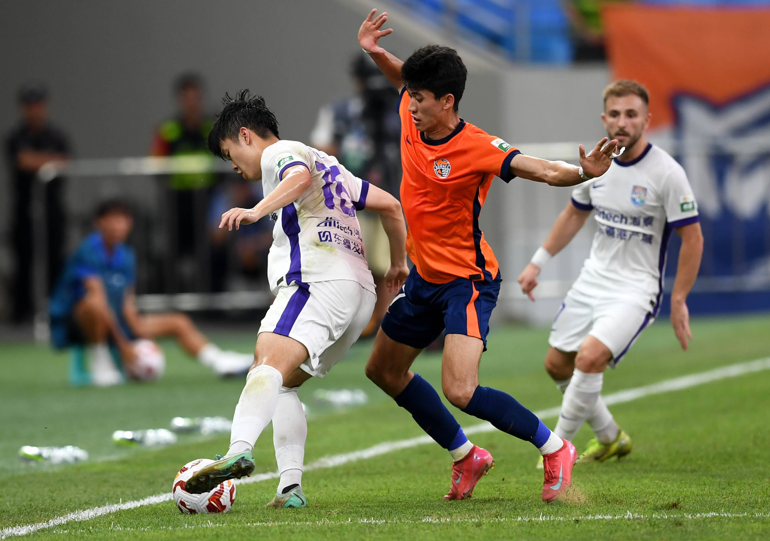 屈的斗志赢 屈的斗志赢