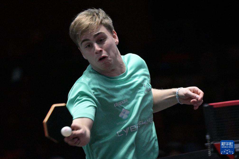 港队带来更 港队带来更